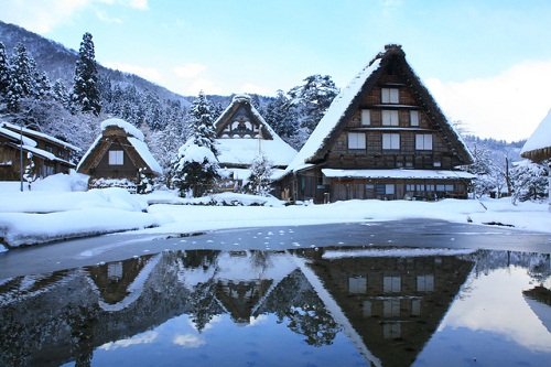 Shirakawa-go y Gokayama, pueblos historicos