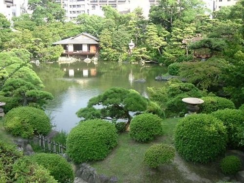 Un paseo por el Jardín Sorakuen, en Kobe