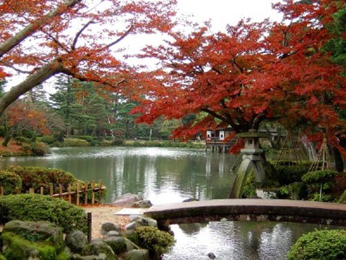 El hermoso Jardín Kenrokuen, en Kanazawa