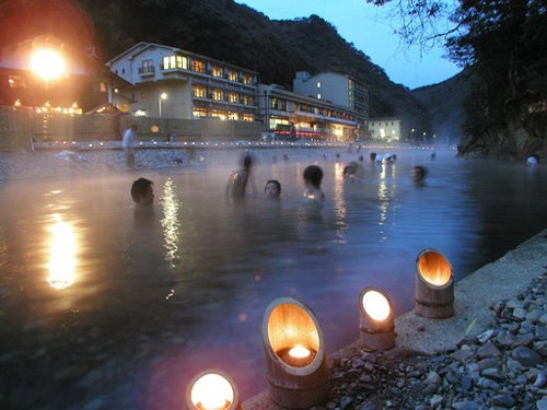 Kawayu Onsen, un pueblo de aguas termales