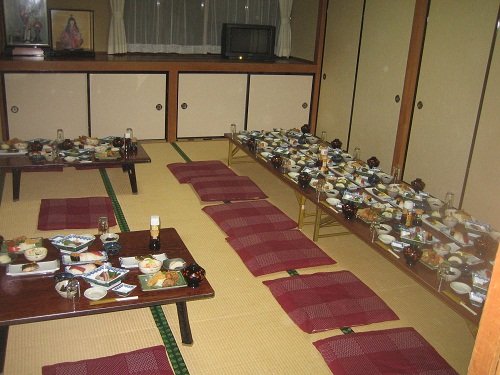 Comer en un ryokan, íntimo y recomendado