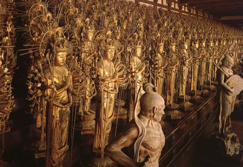 1001 estatuas de Kannon
